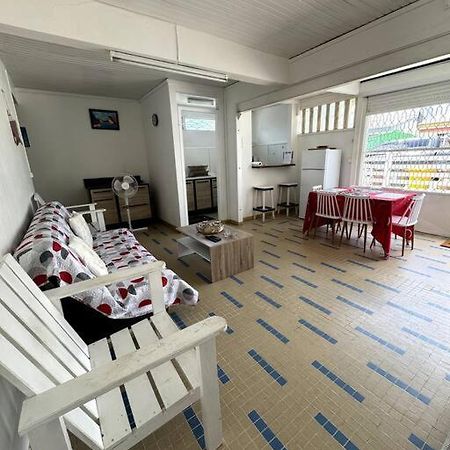 Maison Authentique A 300M De La Plage 생트안느 외부 사진