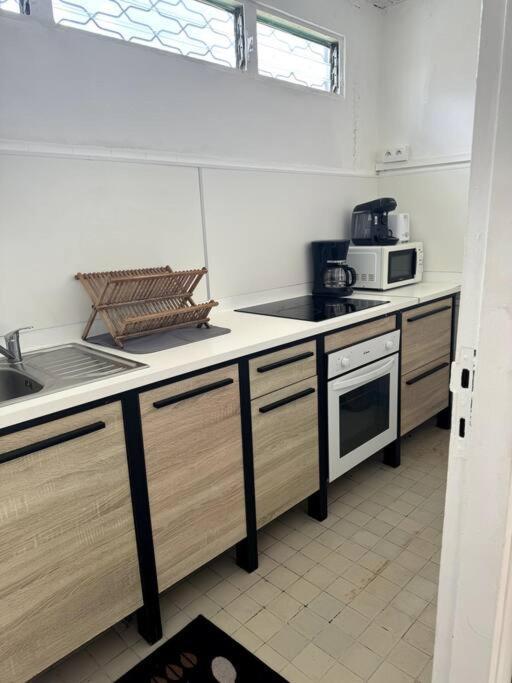 Maison Authentique A 300M De La Plage 생트안느 외부 사진