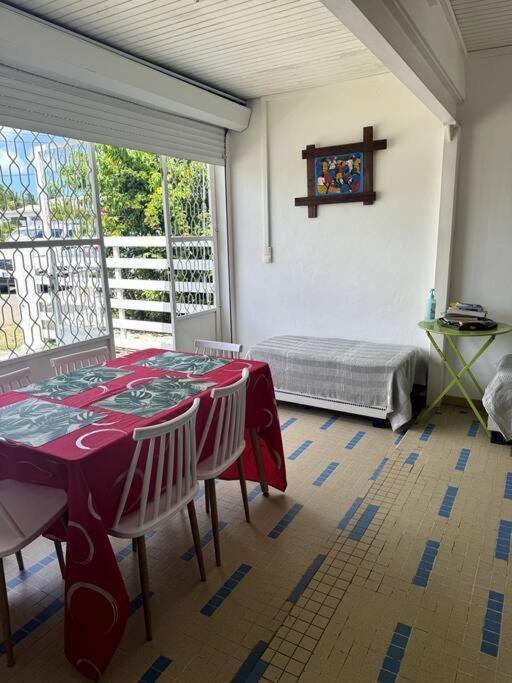 Maison Authentique A 300M De La Plage 생트안느 외부 사진