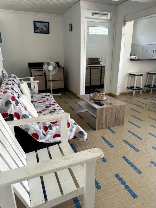 Maison Authentique A 300M De La Plage 생트안느 외부 사진